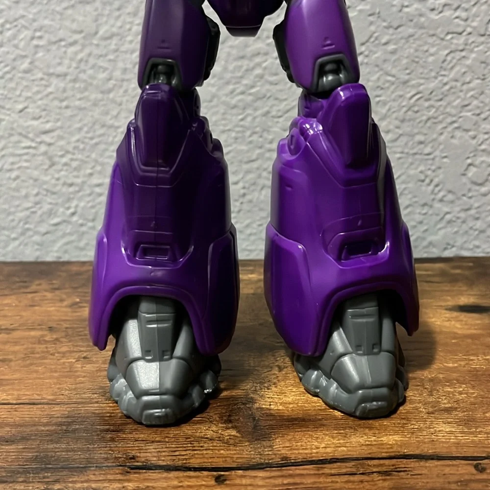 Zorg action figure from Toy story/ Does not include shooting balls from hand - Picture 5 of 13
